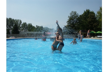 Slovakija Bungalov Patince, Eksterjeras